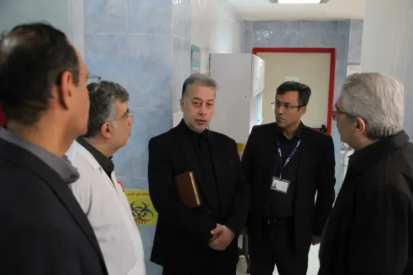 بازدید سرپرست دانشگاه آزاد اسلامی استان آذربایجان‌شرقی از بیمارستان امام سجاد(ع)