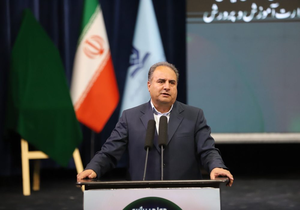 توانمندسازی معلمان و بهره‌گیری از فناوری‌های نوین