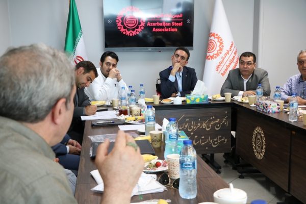تأکید بر تعامل برای رفع چالش‌های تولید