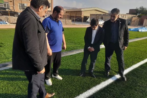 از چمن مصنوعی فوتبال  آذرشهر