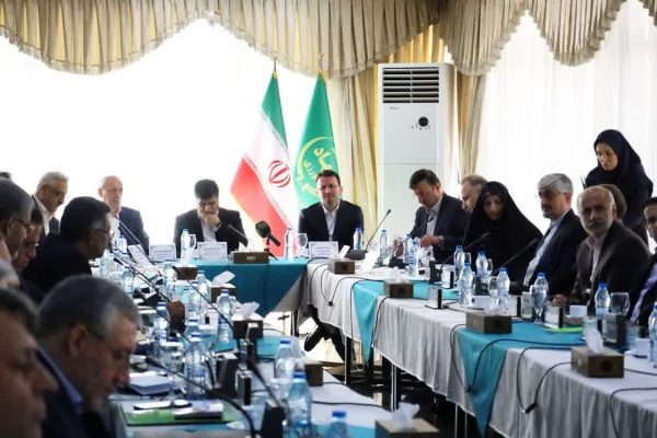 امنیت غذایی با استفاده از ظرفیت تولید کنندگان استان‌های سراسر کشور تحقق می‌یابد