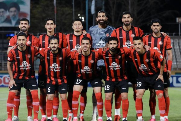 صدرنشین با دست خالی از میدان خارج شد