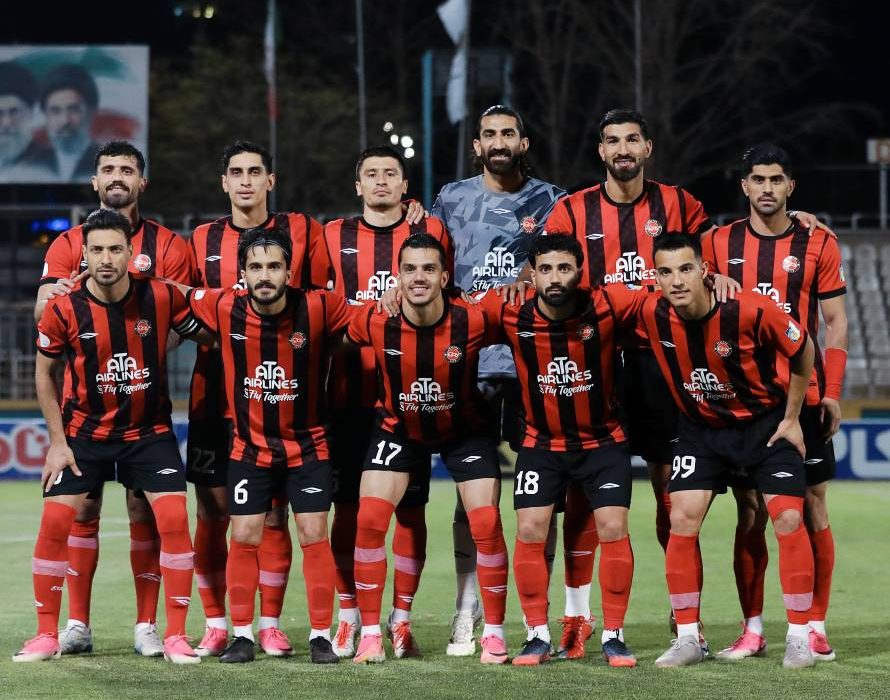 صدرنشین با دست خالی از میدان خارج شد