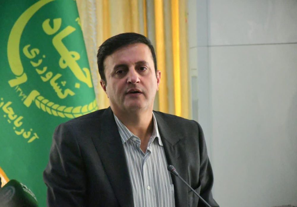 کارکنان جهاد کشاورزی در حال پیگیری است