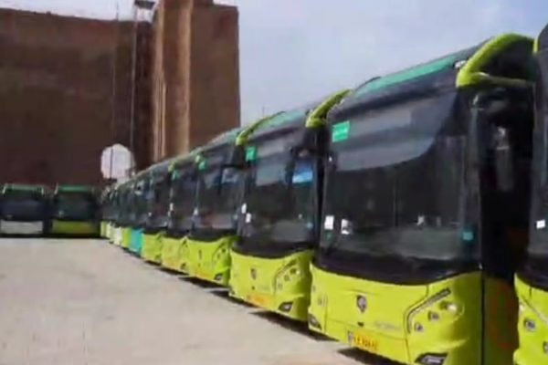 برقی در مسیر BRT تبریز