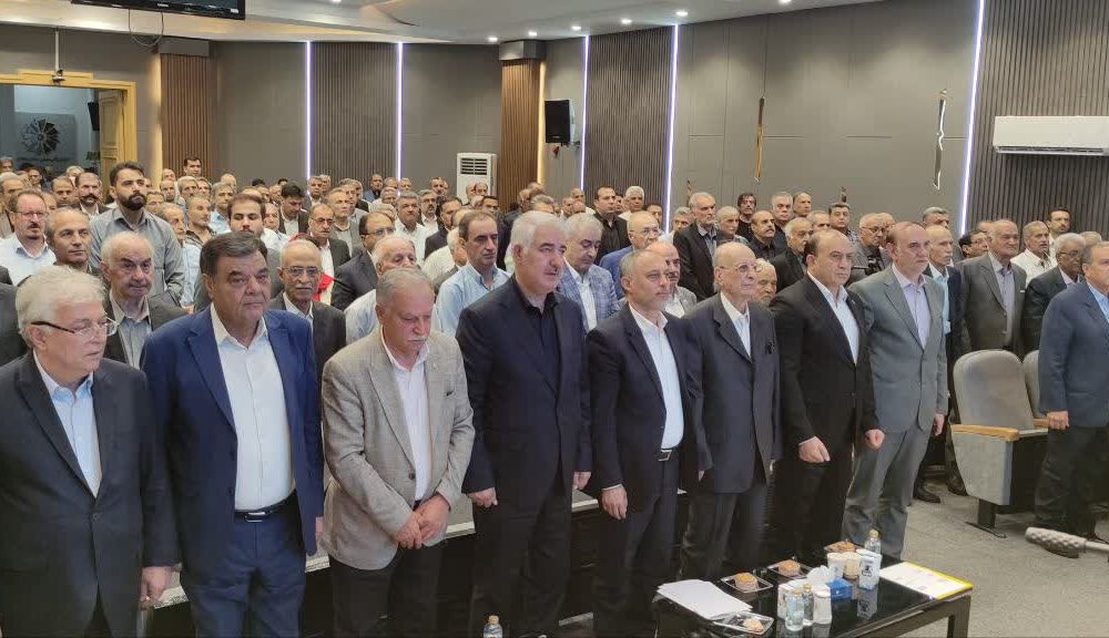 گزارش تصویری / از  آیین بزرگداشت فرش دستباف آذربایجان در اتاق بازرگانی  تبریزبرگزار شد